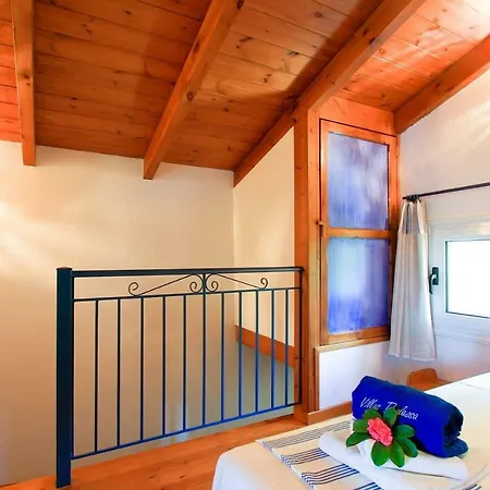 Boubouki Villa *